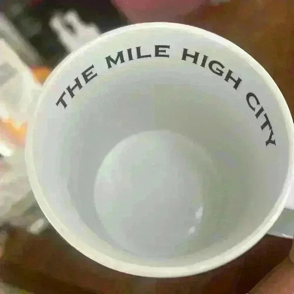 Starbucks Giant Extremely Limited Series 2.5 Gallon Denver Skyline Serie… - Picture 10 of 13